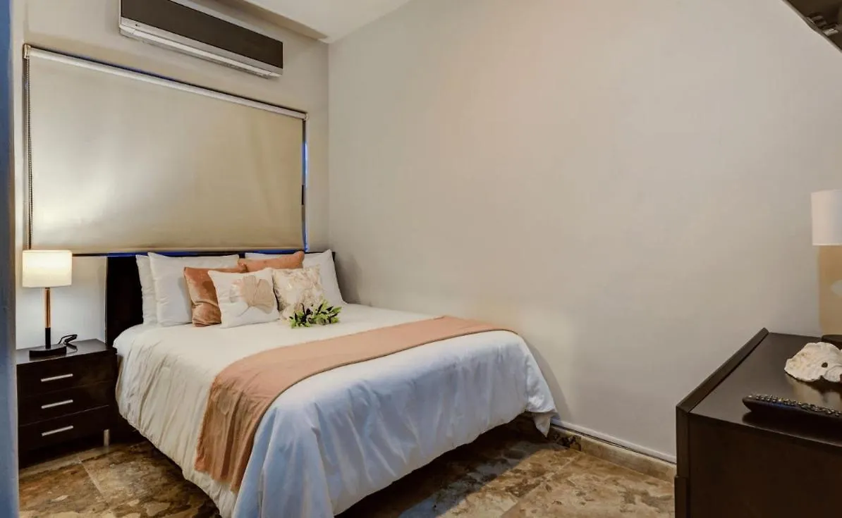 Villa Luxury House In Playacar Steps To The Beach Playa del Carmen
